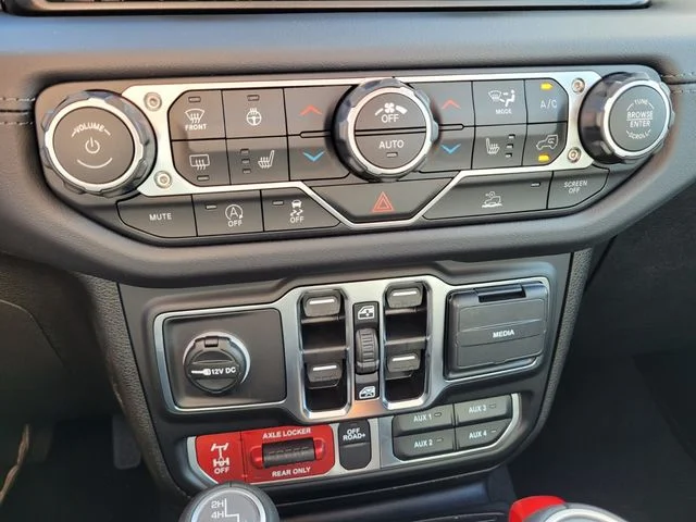 New 2026 Reign Exterior Paint Jeep Mojave image 26