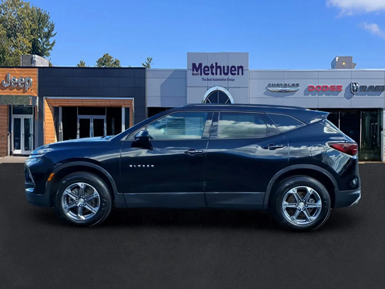 Used 2023 Black Chevrolet LT image 8