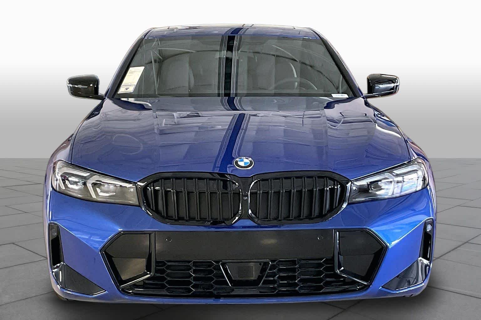 New 2026 Portimao Blue Metallic BMW 330i image 3