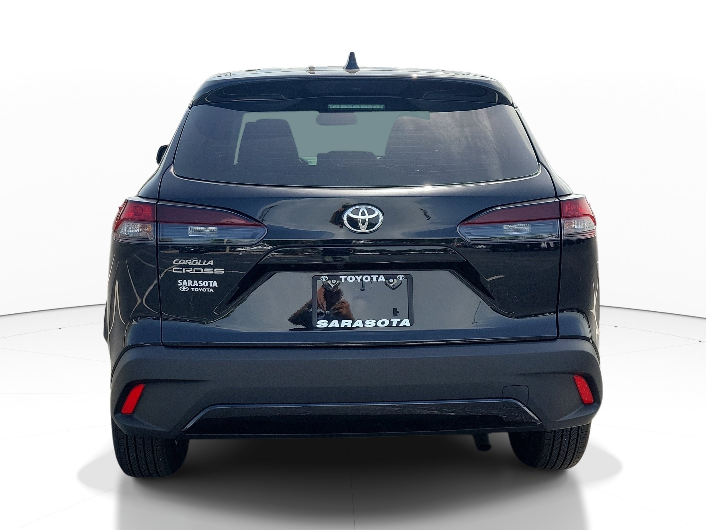 Used 2026 Jet Black Toyota L image 4