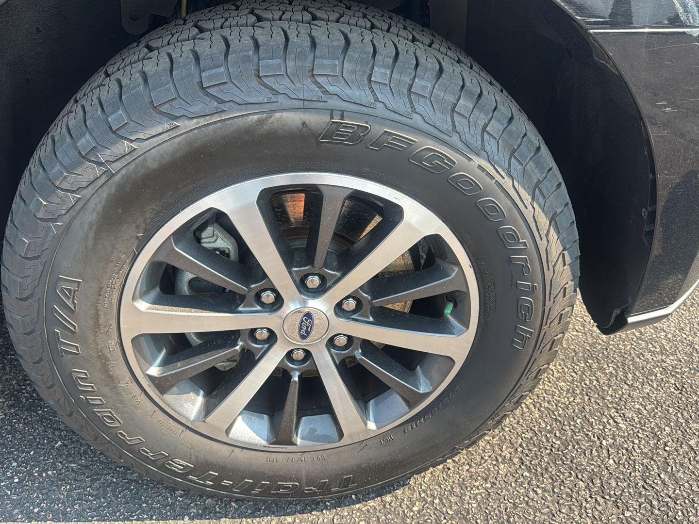 Used 2019 Agate Black Ford XLT image 3