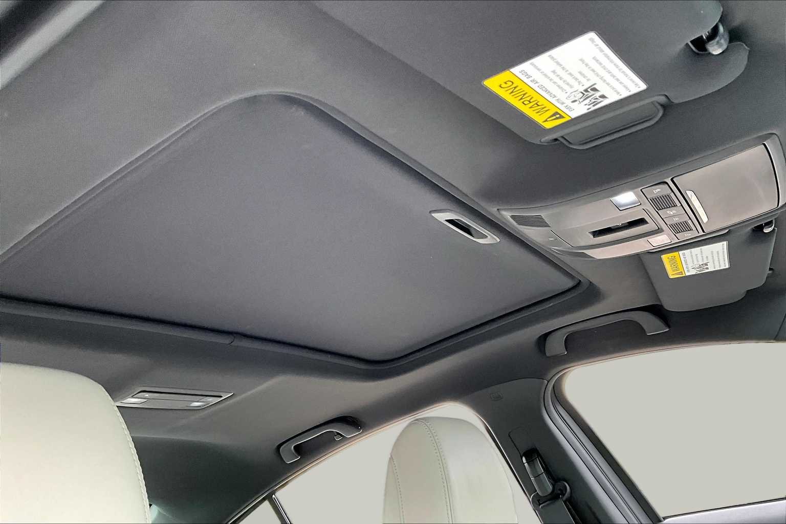 Used 2019 Deep Crystal Blue Mazda Signature image 13