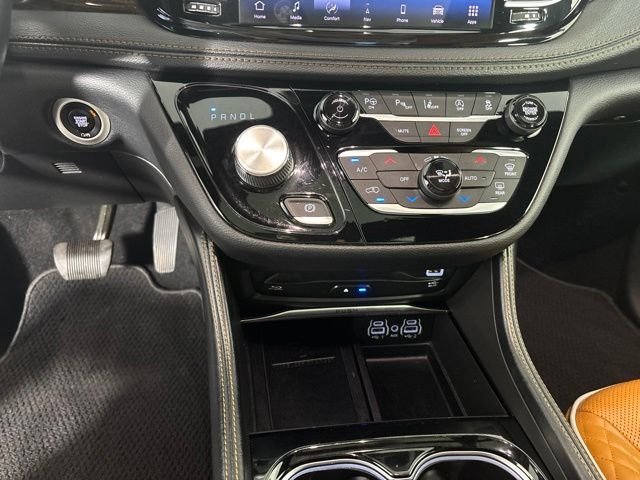 Certified Used 2021 Gray Chrysler Pinnacle image 21