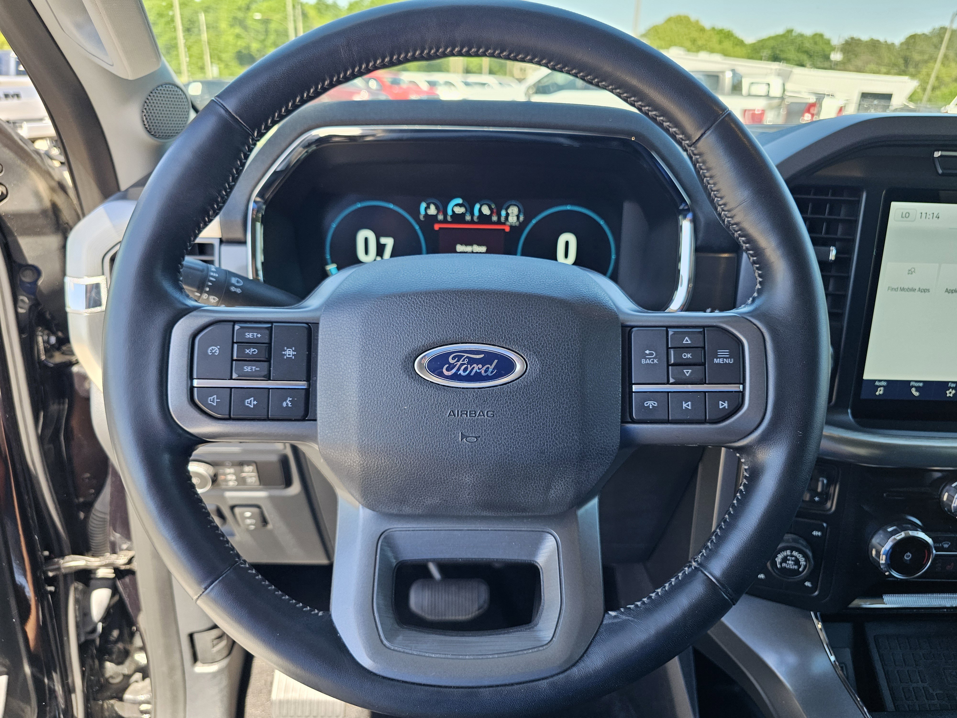 Used 2022 Agate Black Metallic Ford LARIAT image 20
