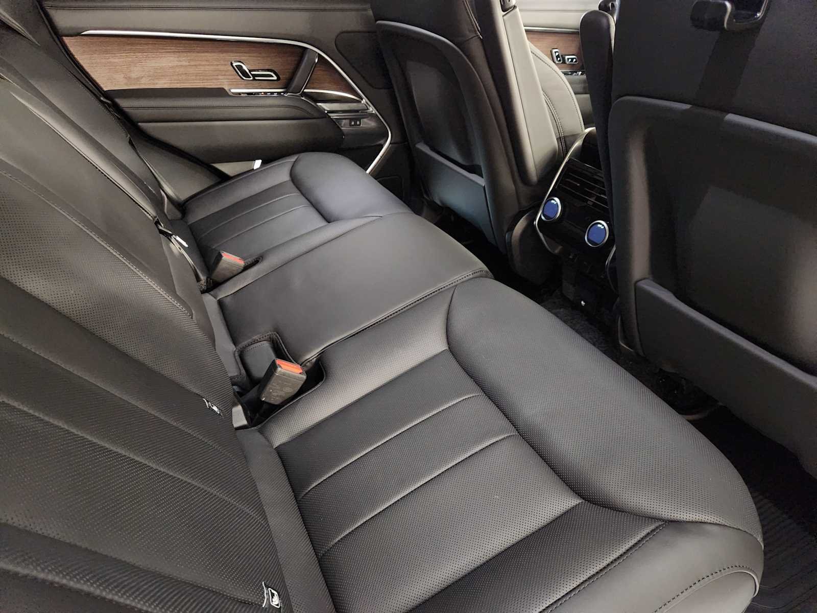 2026 Land Rover Range Rover SE - Photo 30