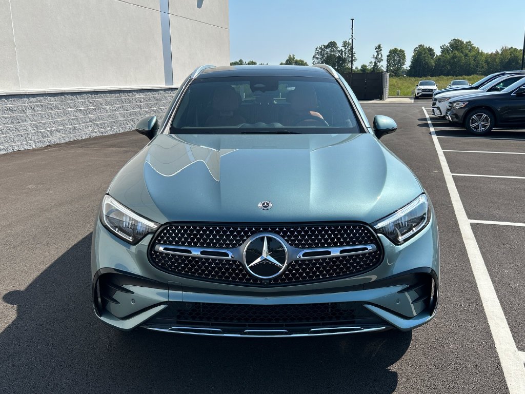 New 2027 Verde Silver Metallic Mercedes-Benz GLC 300 image 41