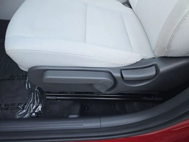 Used 2025 Red Hyundai SE image 12