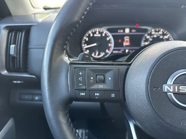 Used 2024 Black Nissan SL image 19