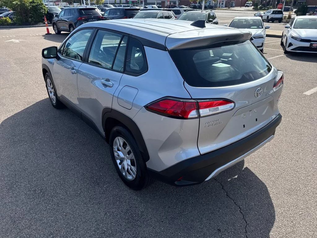 Used 2025 Silver Toyota L image 5