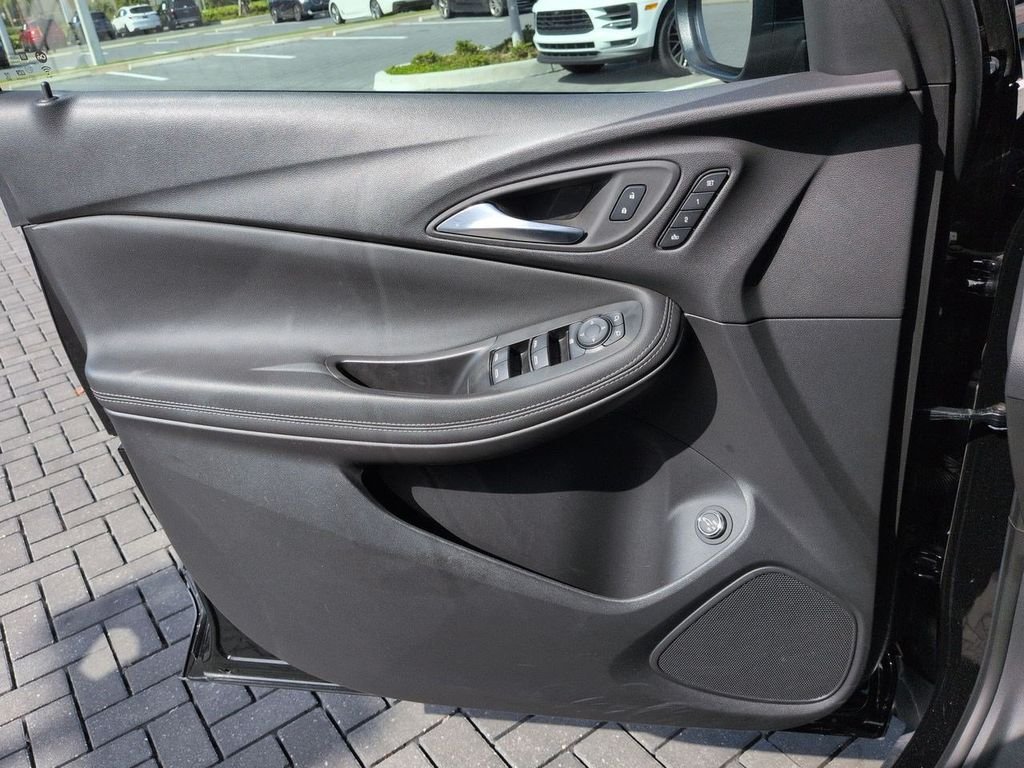 Used 2023 Black Buick Essence image 29