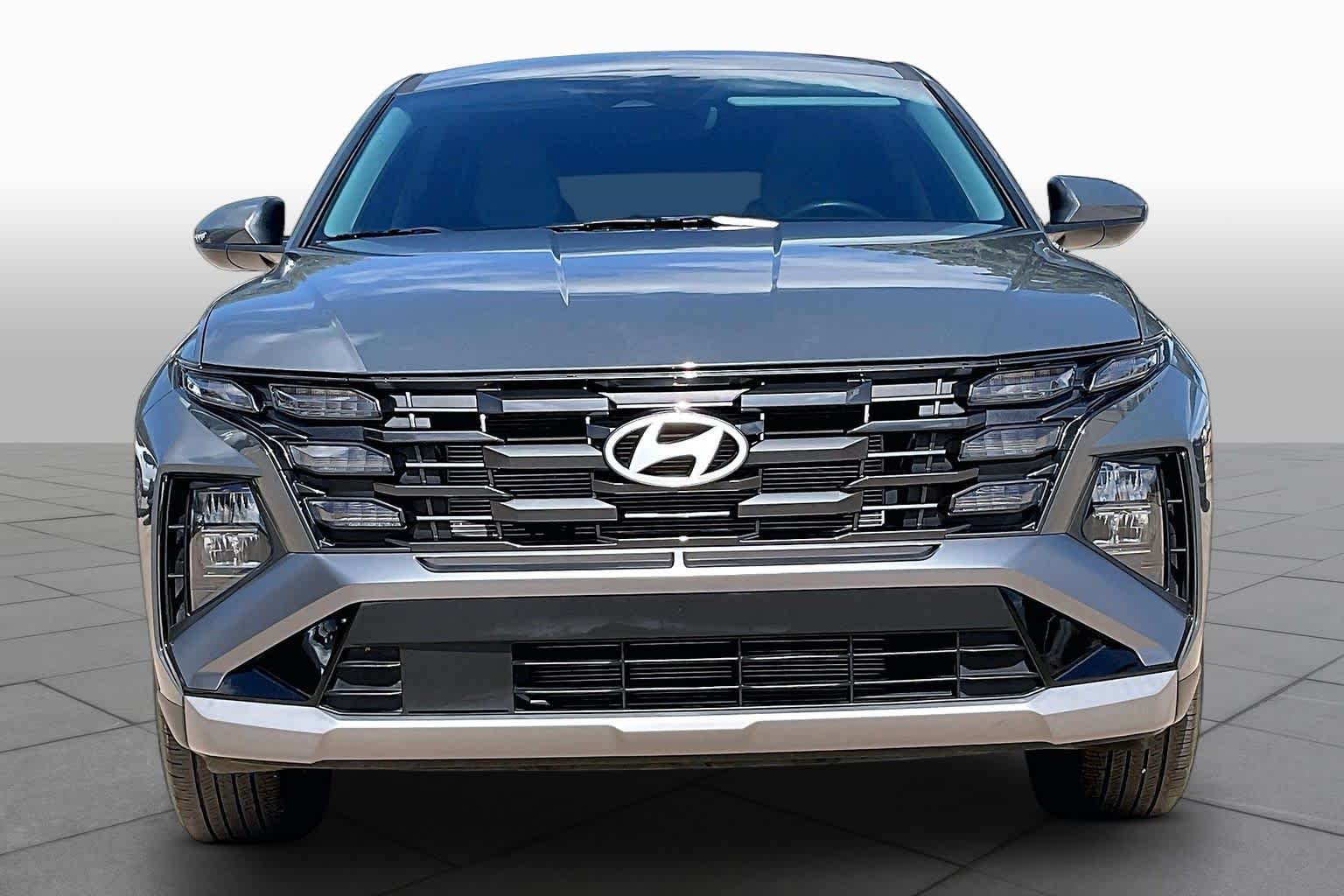 Used 2025 Ecotronic Gray Hyundai SE image 4