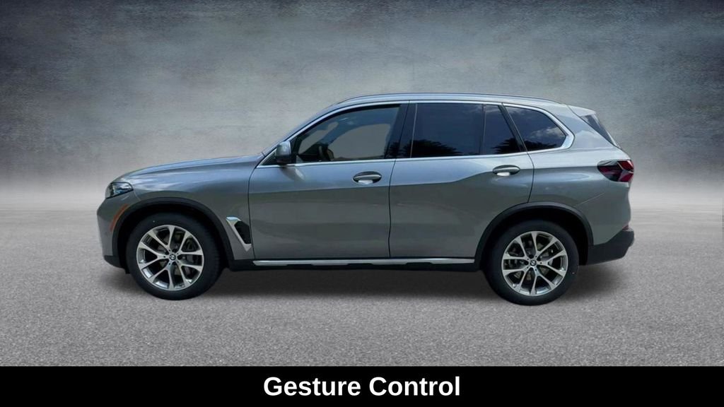 Used 2024 Gray BMW xDrive40i image 15