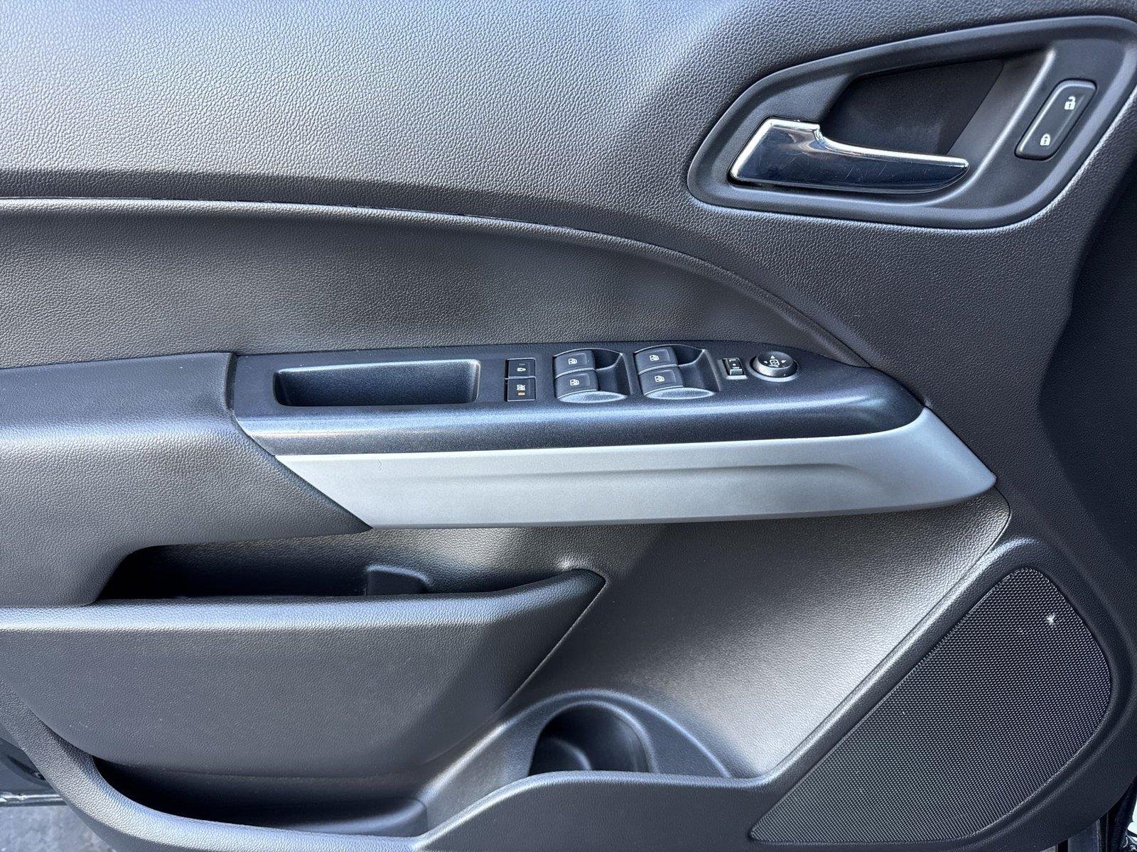 2021 Chevrolet Colorado LT - Photo 26
