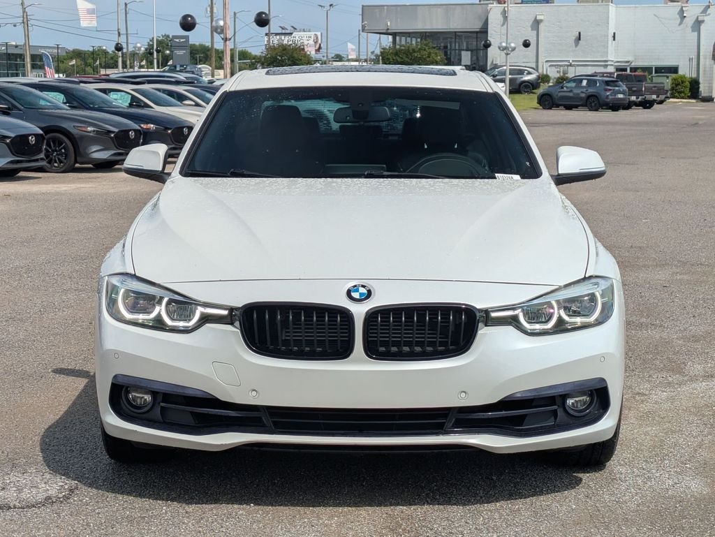 Used 2018 White BMW 330e iPerformance image 8