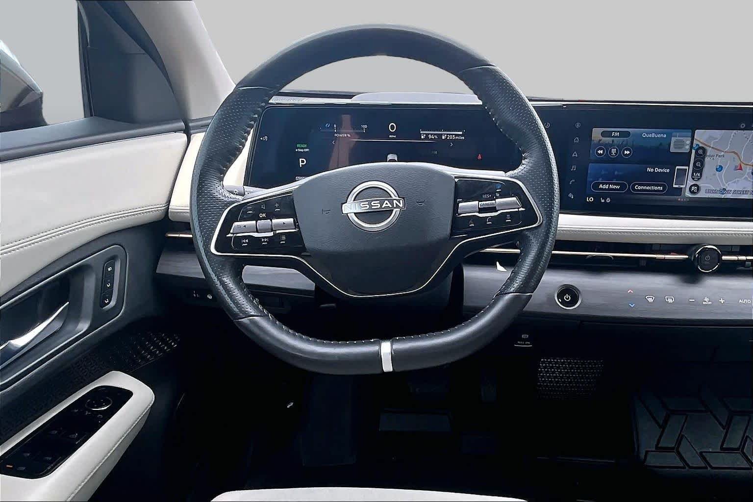 Used 2023 Black Diamond Pearl Nissan ENGAGE image 5