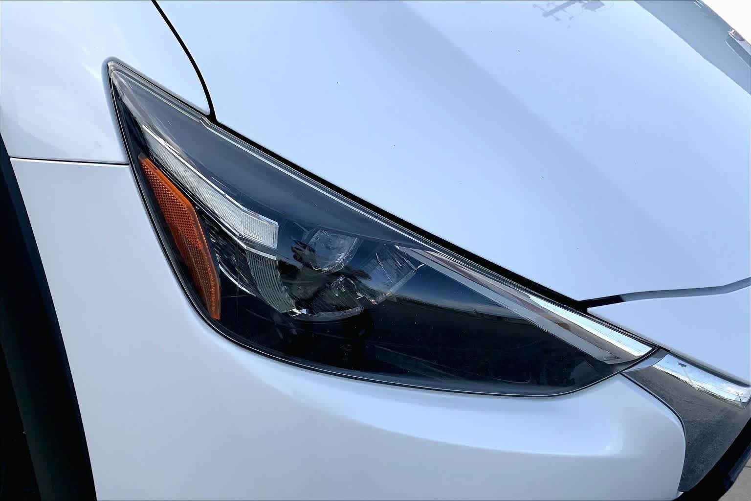 Used 2020 Snowflake White Pearl Mica Mazda Sport image 28
