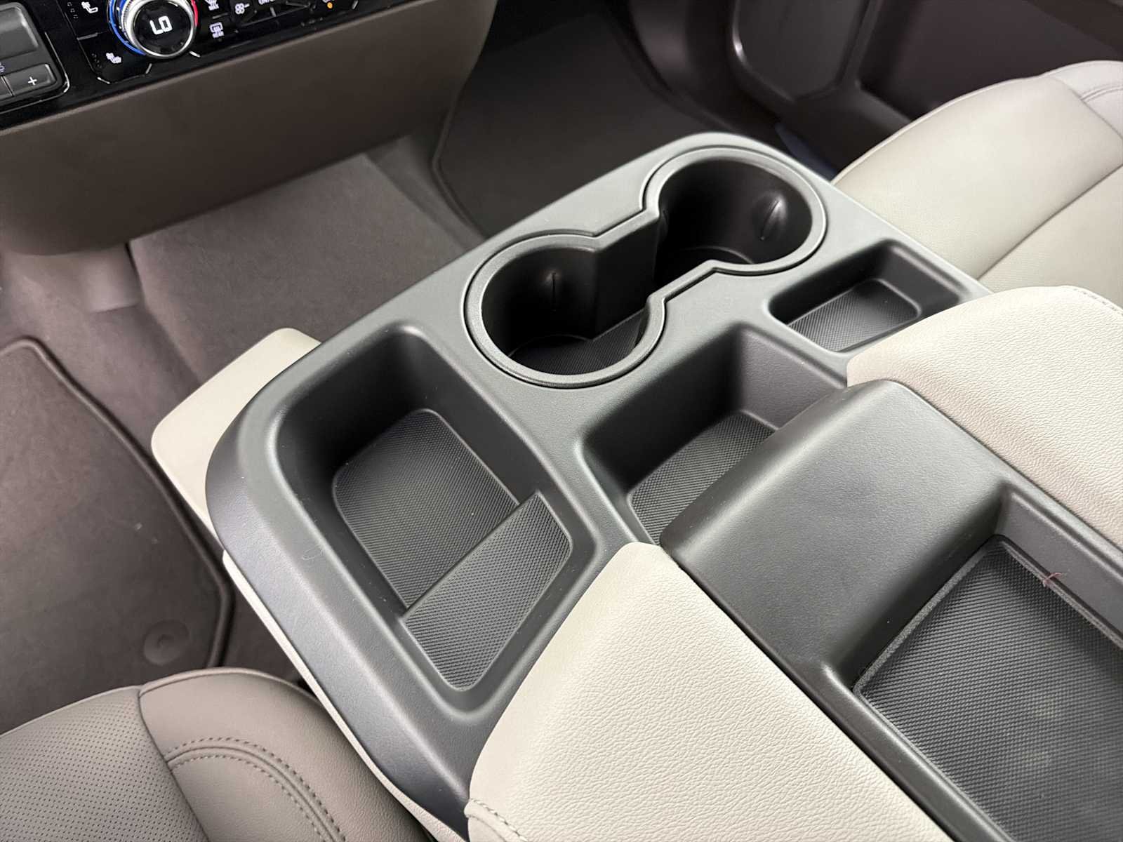 2026 GMC Sierra 1500 SLT - Photo 30
