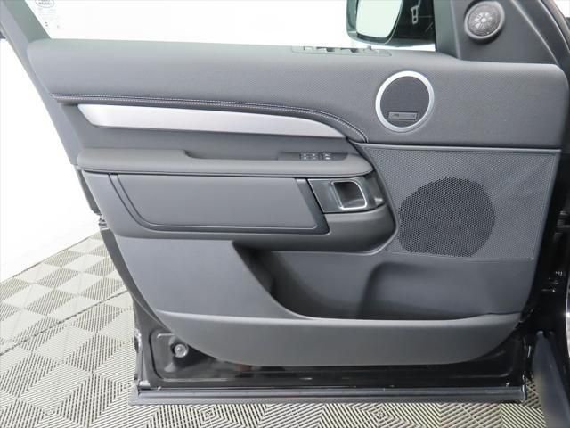 Used 2026 Santorini Black Metallic Land Rover Gemini Edition image 24