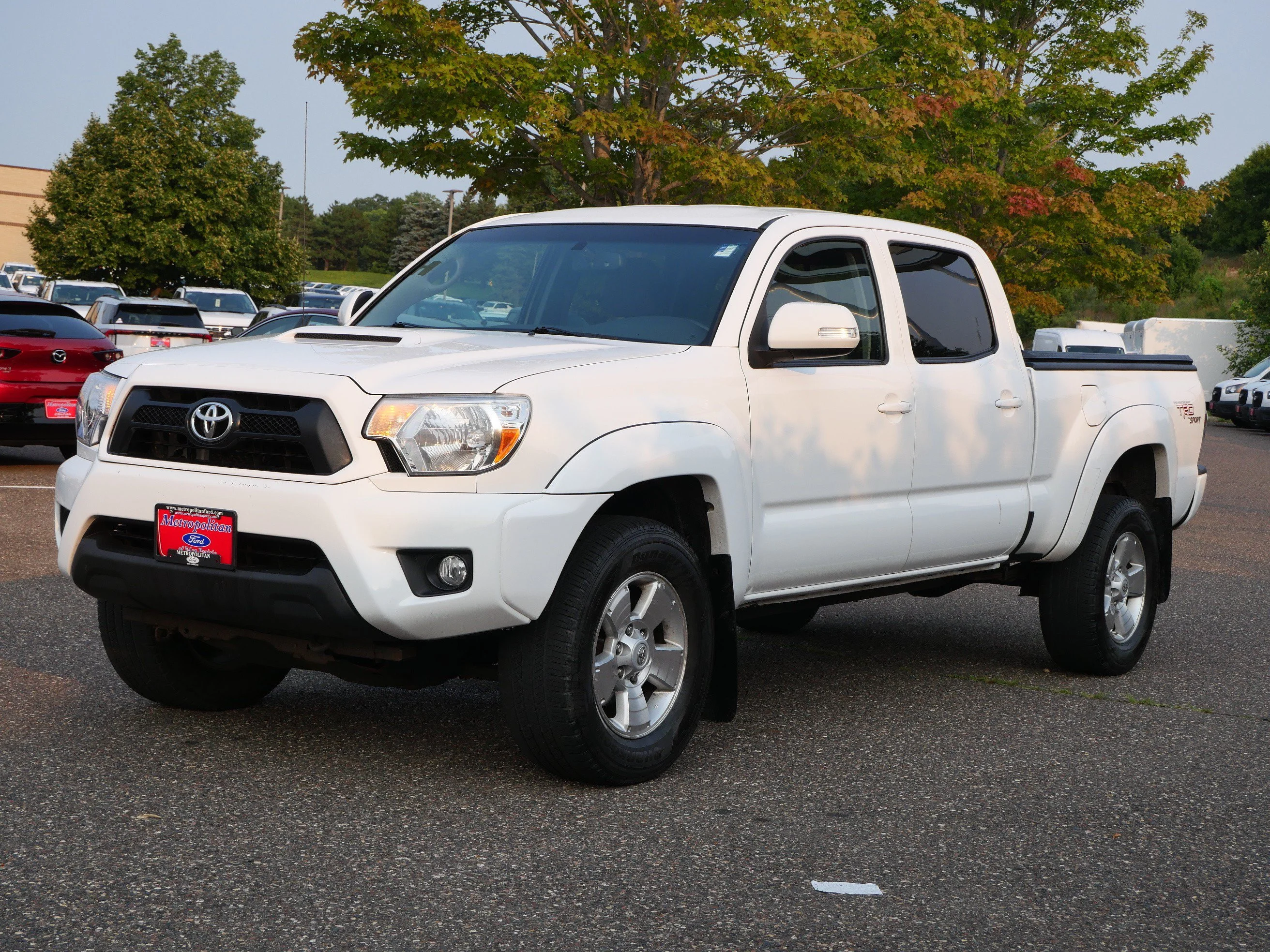 Used 2012 Super White Toyota 4WD Double Cab LB V6 AT image 3