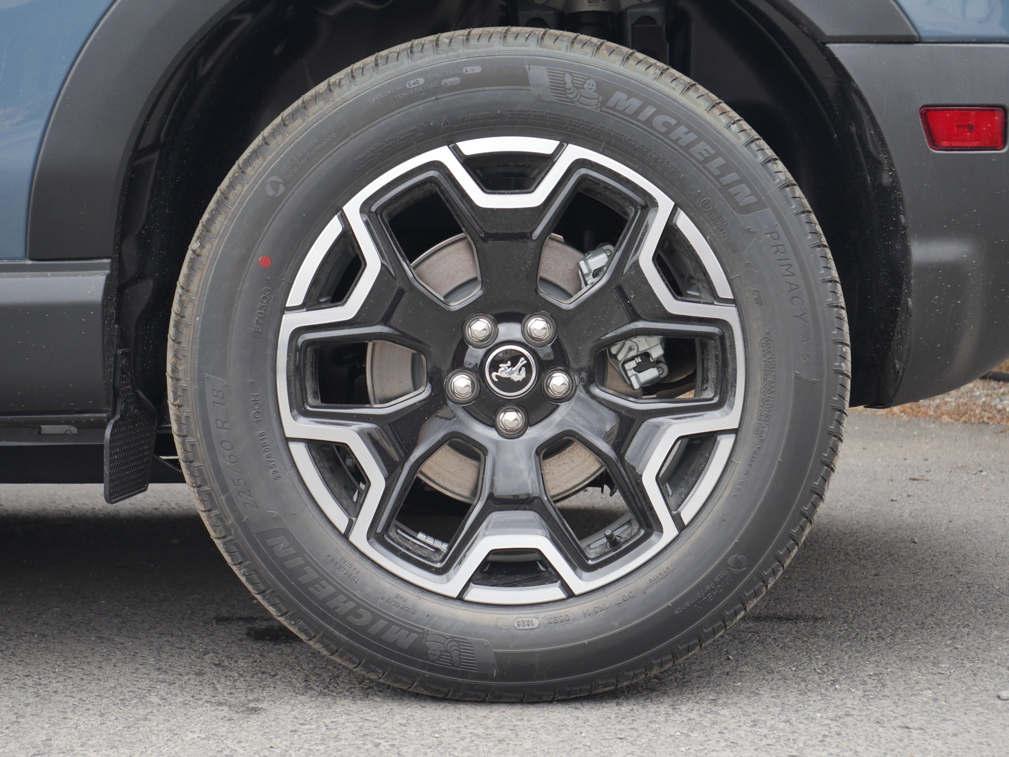 New 2026 Azure Gray Metallic Tri-Coat Ford Outer Banks® image 20
