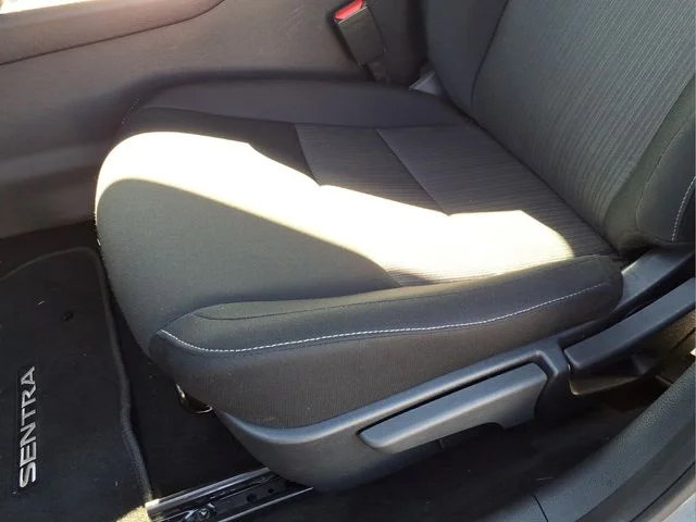 Used 2025 Gray Nissan SV image 13