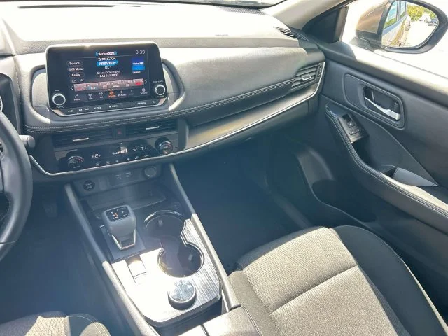 Used 2025  Nissan SV image 16