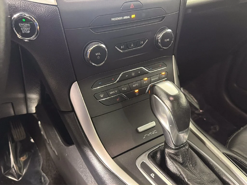 Used 2017 White Ford SEL image 24