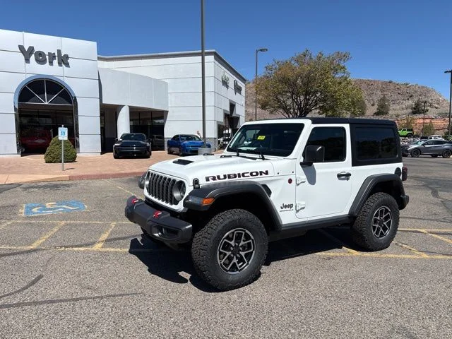 New 2026 Bright White Clear-Coat Exterior Paint Jeep Rubicon image 2