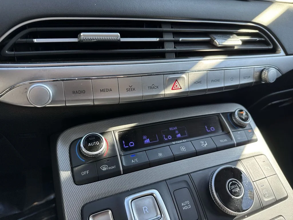 Used 2020 Silver Hyundai SEL image 51