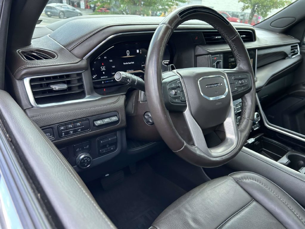 Used 2023 White GMC Denali image 12