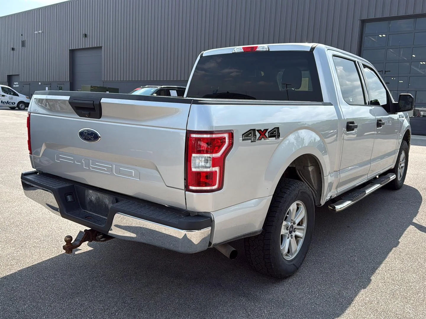 Used 2018 Ingot Silver Ford XLT image 3