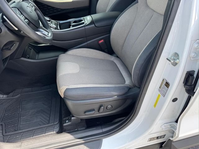 Used 2022 Gray Hyundai SEL image 6