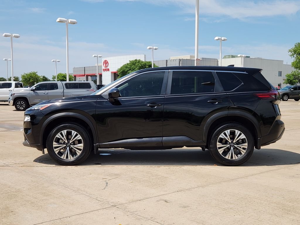 Used 2023 Black Nissan SV image 4