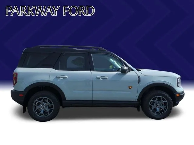 Used 2022 Green Ford Badlands image 6