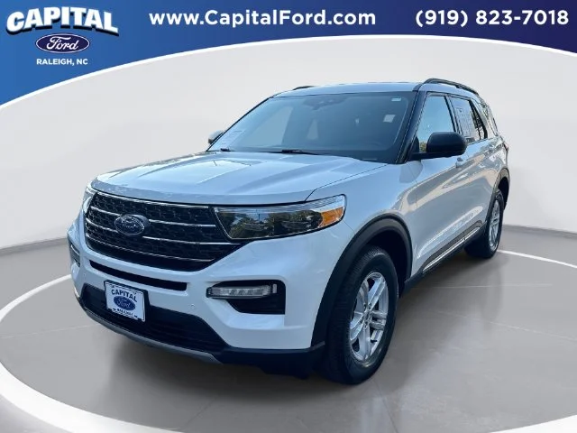 Used 2020 White Ford XLT image 1