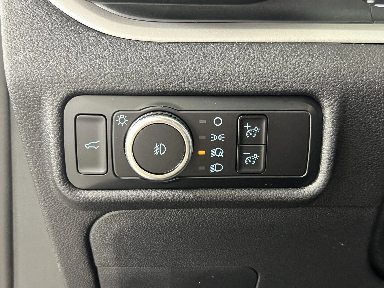 Used 2023 Carbonized Gray Ford XLT image 17