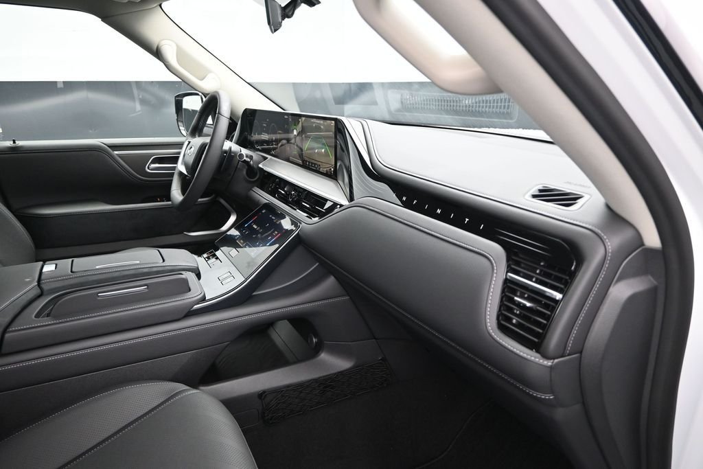 New 2027 RADIANT WHITE INFINITI Luxe 2WD image 16