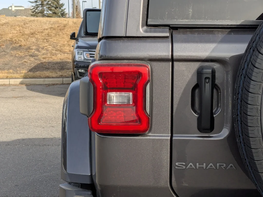 New 2026 Grey Jeep Sahara - - 4x4 - McKinley Leather - Body-Color Top - Alpine Audio - Technology Group & More! image 11