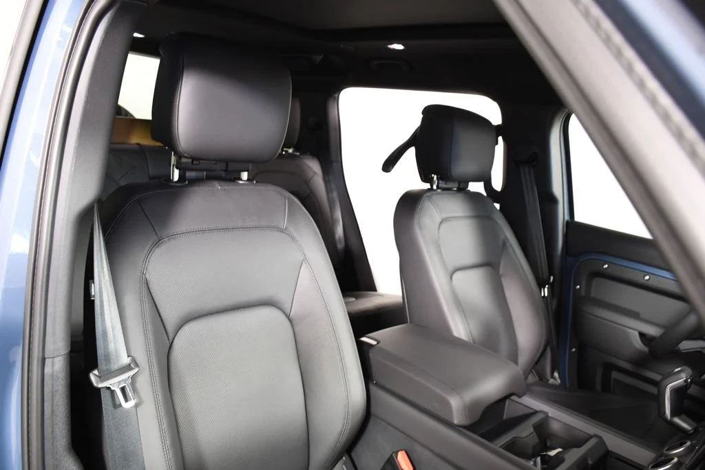 New 2026 Tasman Blue Land Rover S image 20