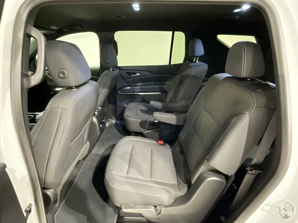 Used 2025 Summit White Chevrolet LT image 19