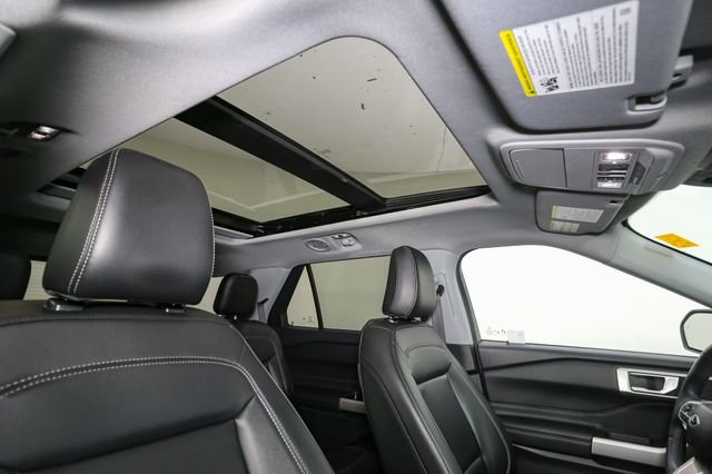 Used 2023 Blue Ford XLT image 18