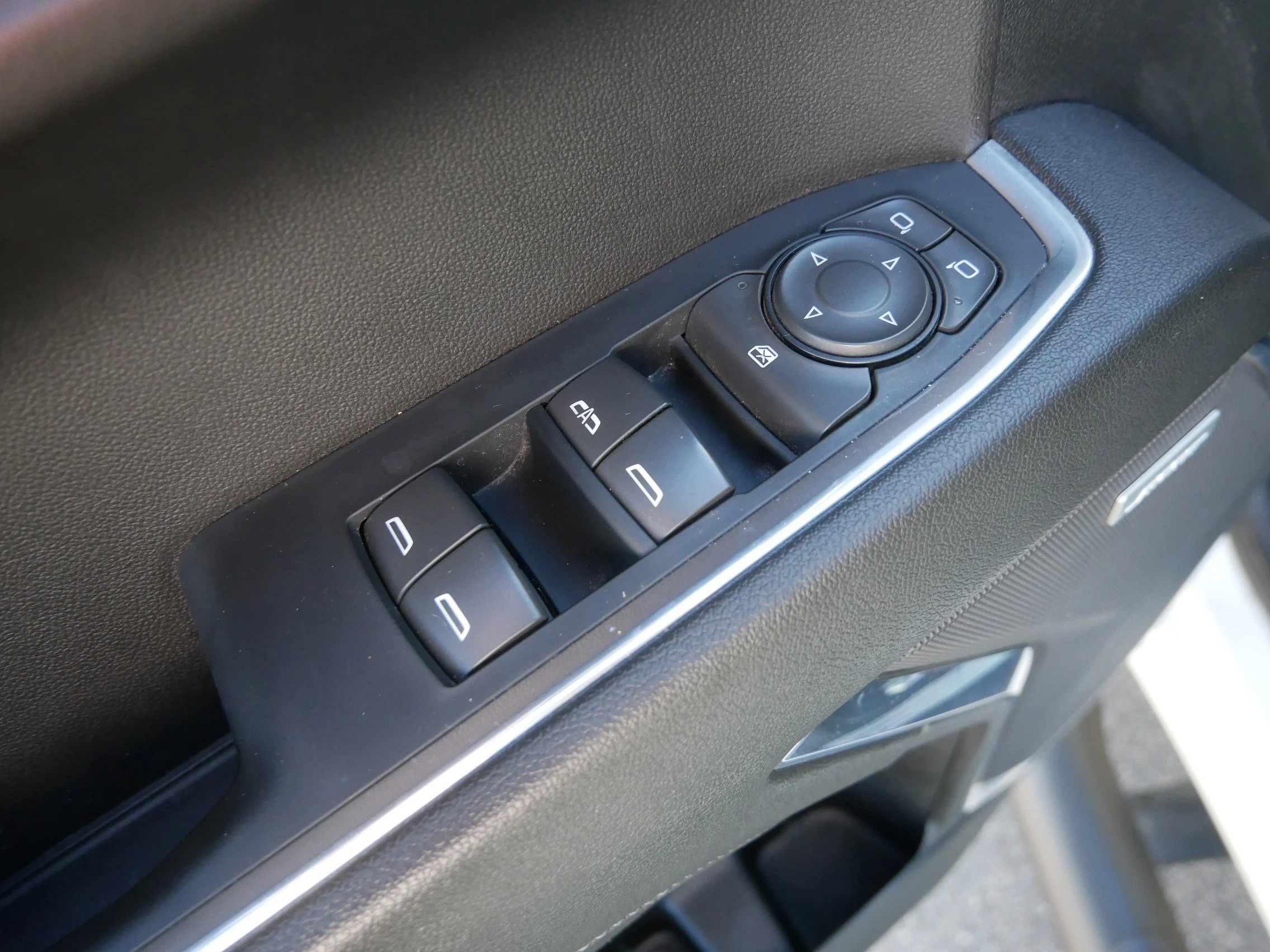 Used 2023 Summit White Chevrolet LT Trail Boss image 23