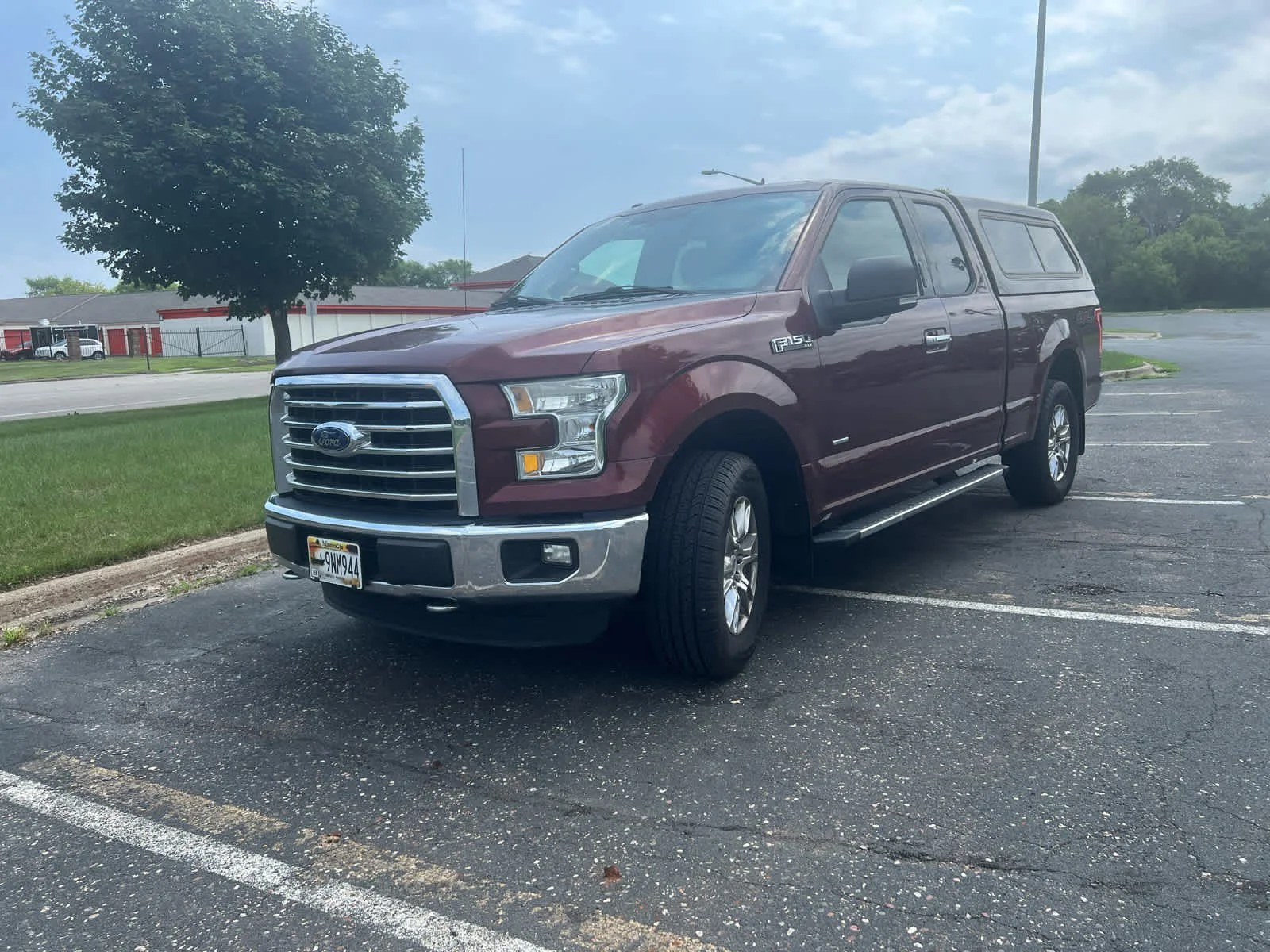 Used 2015 Bronze Fire Metallic Ford XLT image 3