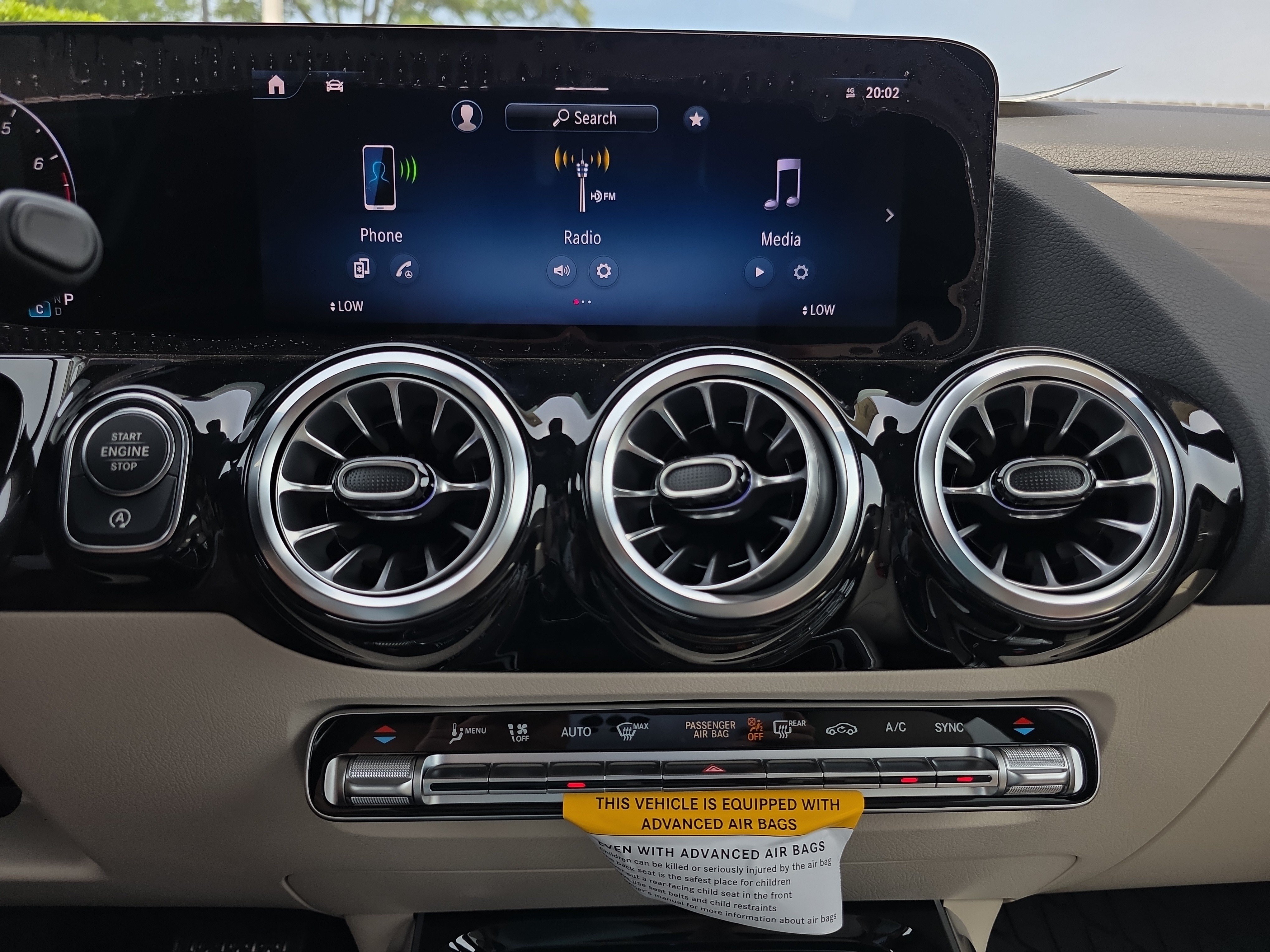 New 2026 Polar White Mercedes-Benz GLA 250 image 50