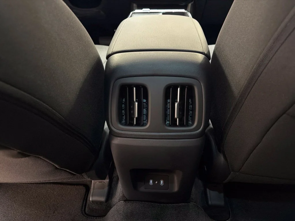 New 2026 Shimmering Silver Hyundai SEL image 20