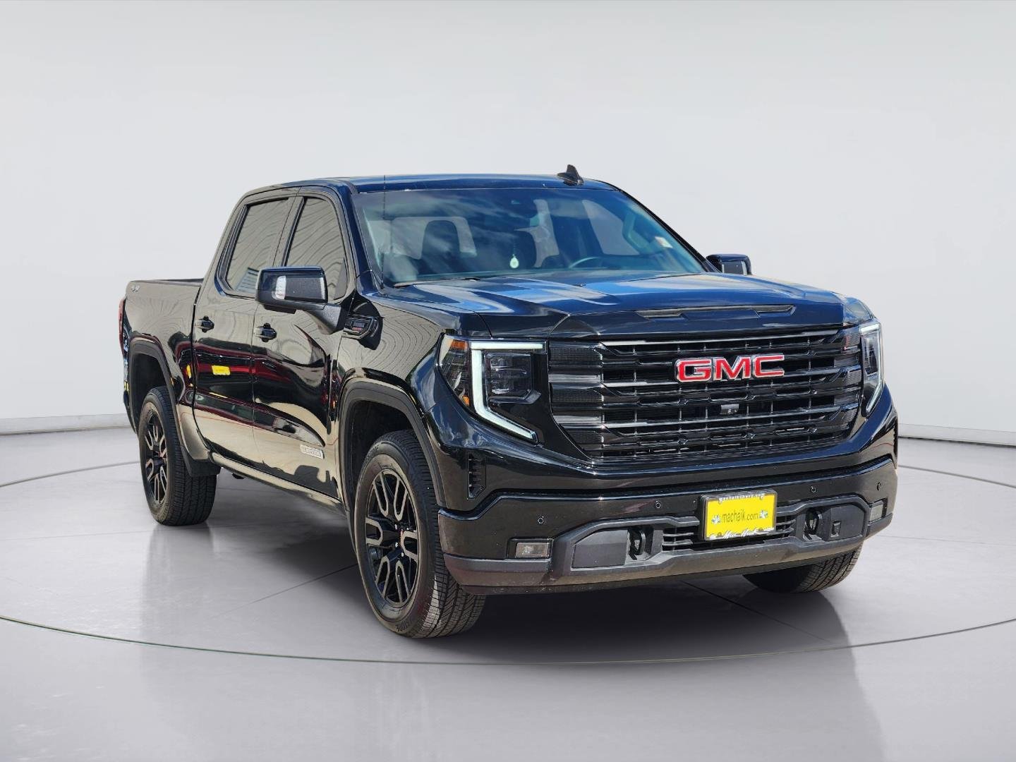 Used 2026 Onyx Black GMC Elevation image 3
