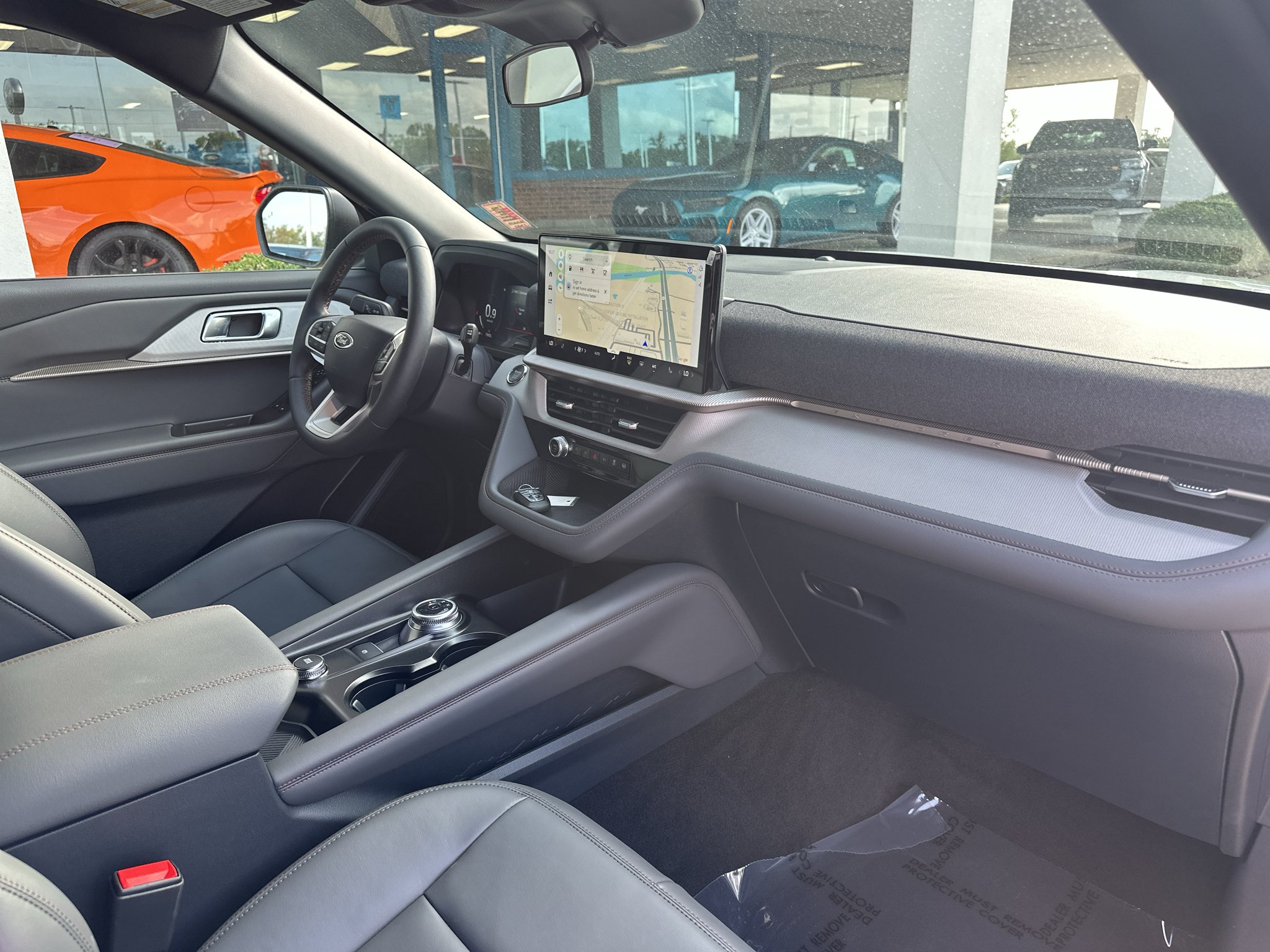 New 2027 Avalanche Gray Ford Active image 5