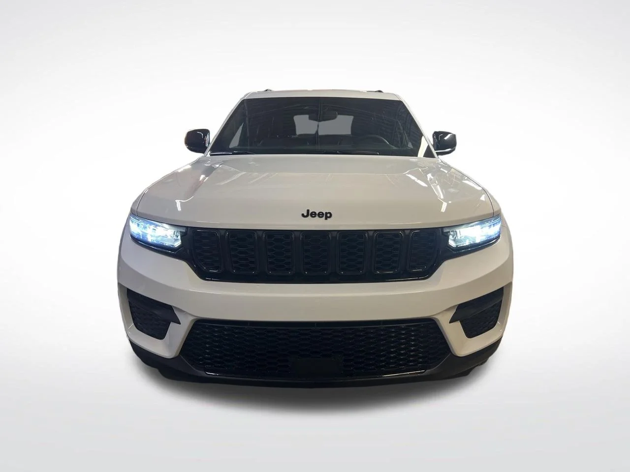 Used 2024 White Jeep Altitude X image 10