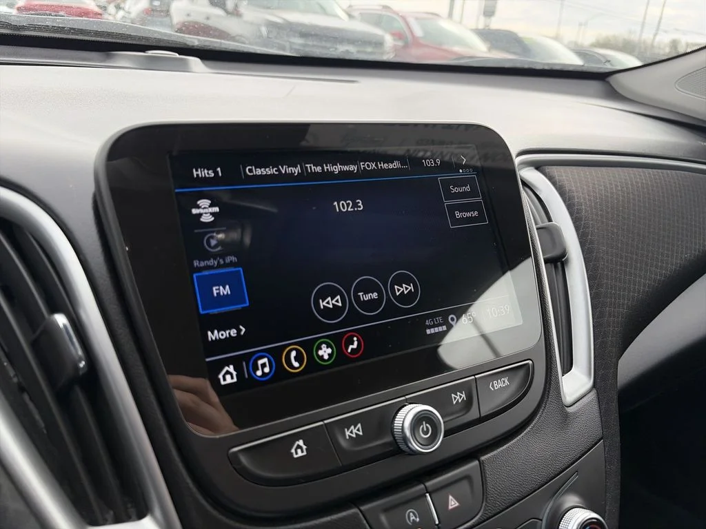 Used 2024 White Chevrolet LT image 22