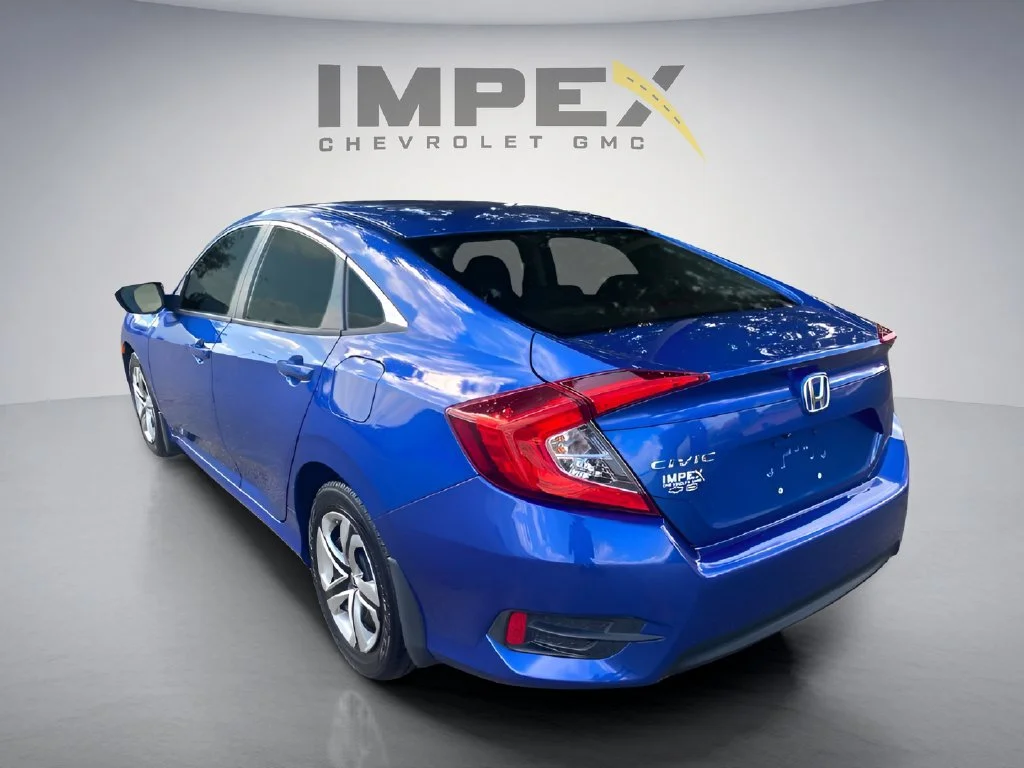 Used 2018 Blue Honda LX image 3